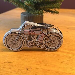 Harley Davidson Vintage Motorcycle Tin Ornament. New in box
